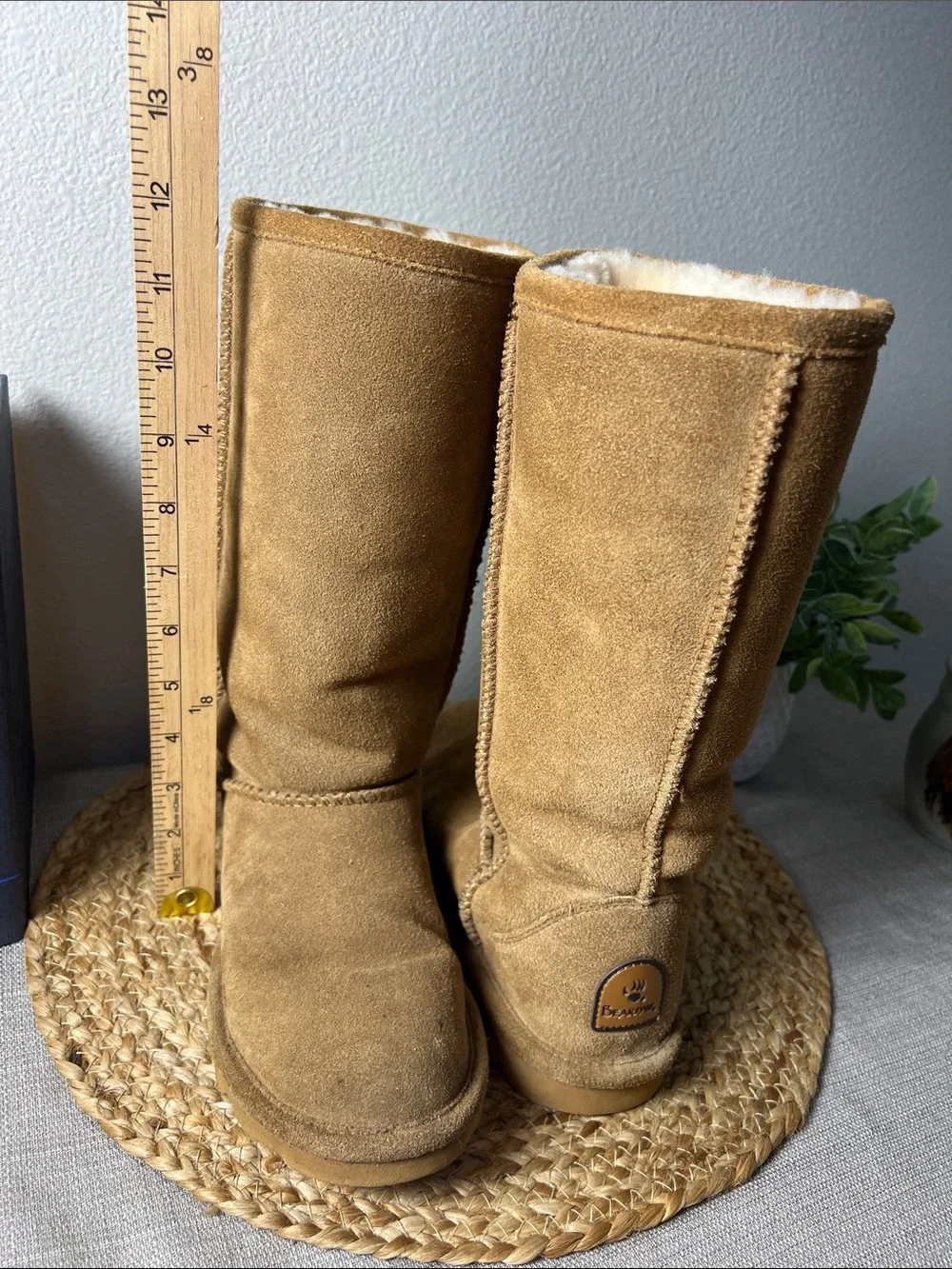 BEARPAW Elle Tall Chestnut Suede Boots Women’s Size 6